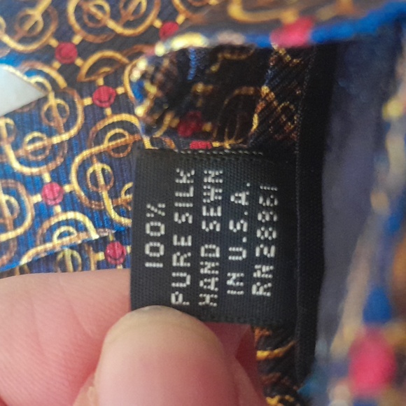Burberrys Of London Mens Vintage Silk Tie - Picture 5 of 6